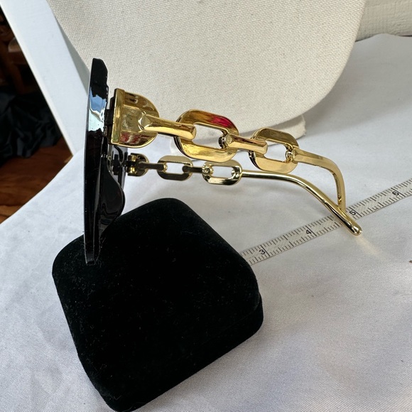 Large square chunky black and goldtone fashion sunglasses - Picture 3 of 5